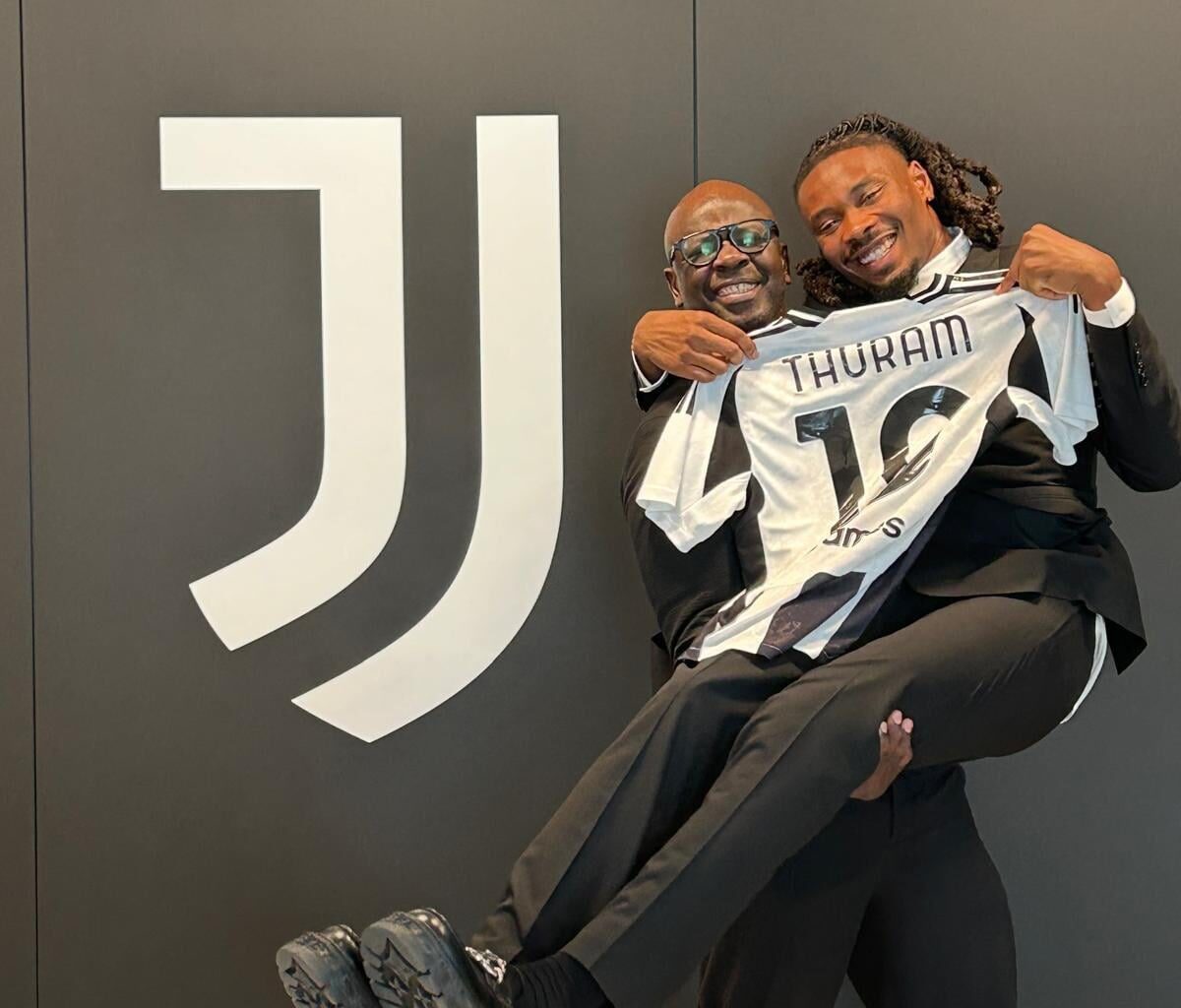 From one generation to the next ⚪⚫