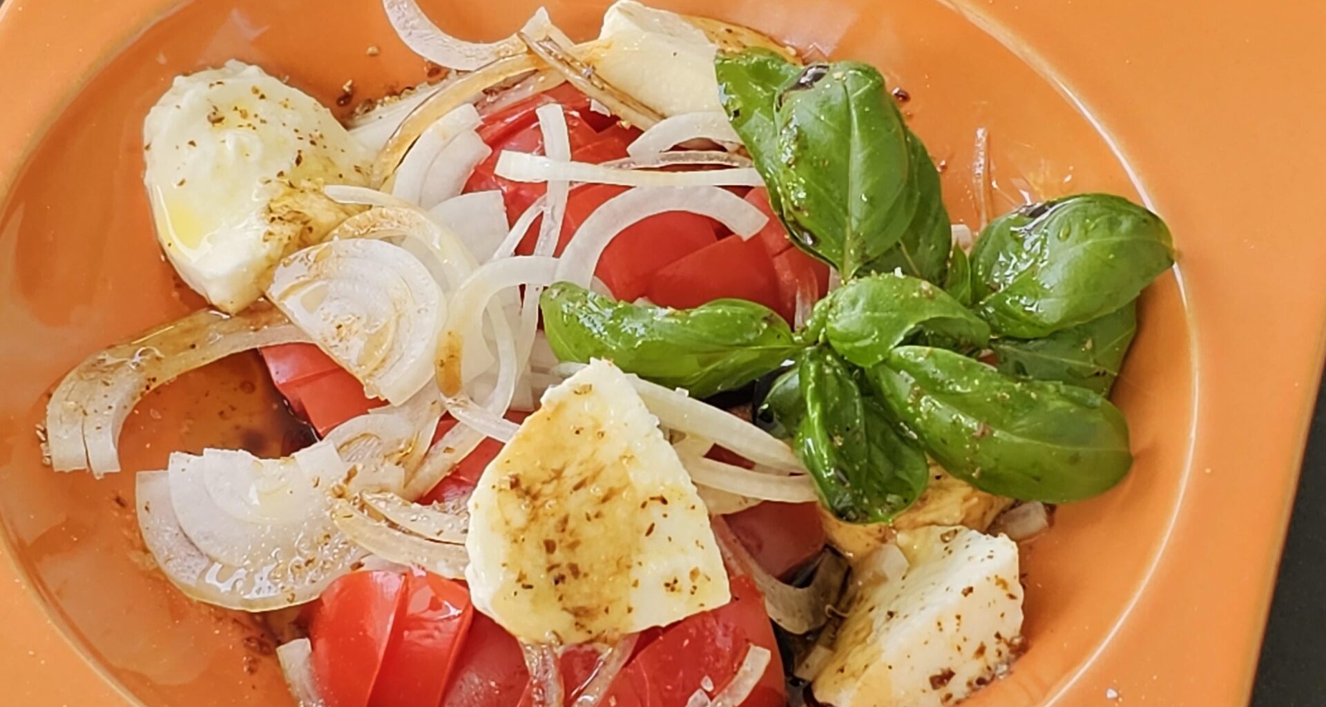 TOMBOB: Tomatoes, Onions, Mozzarella, Basil, Olive oil, and Balsamico