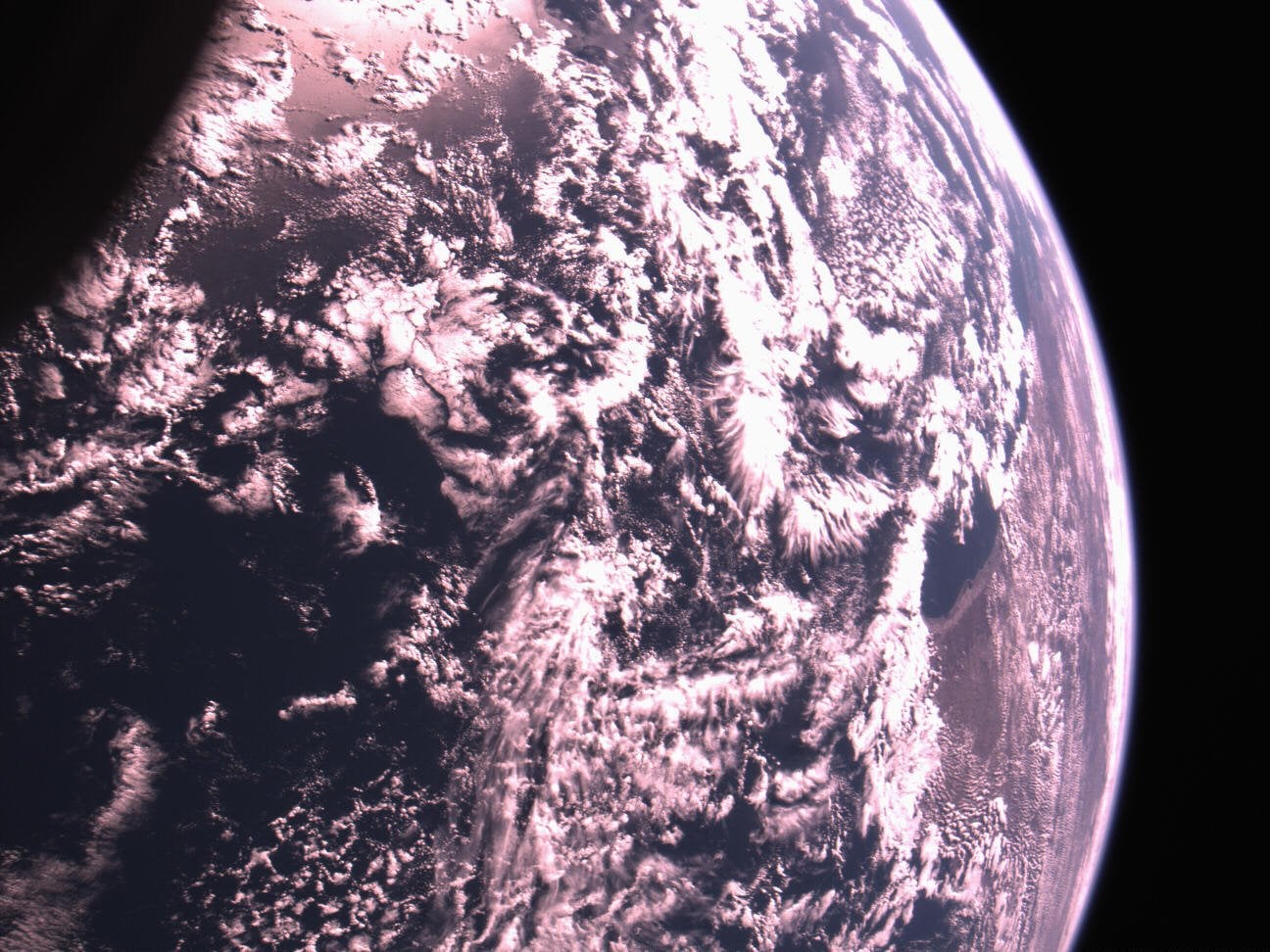 Olá, AEROS MH-1: veja as primeiras imagens captadas pelo satélite português - Portugal Space