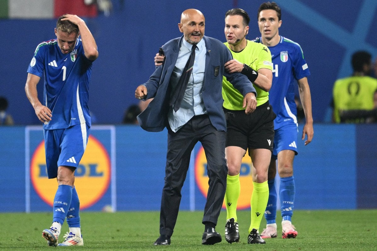 Repubblica: Spalletti and the Azzurri squad didn't get along. The team thought the tactics were too elaborate; didn't agree with Nicolò Fagioli's selection.