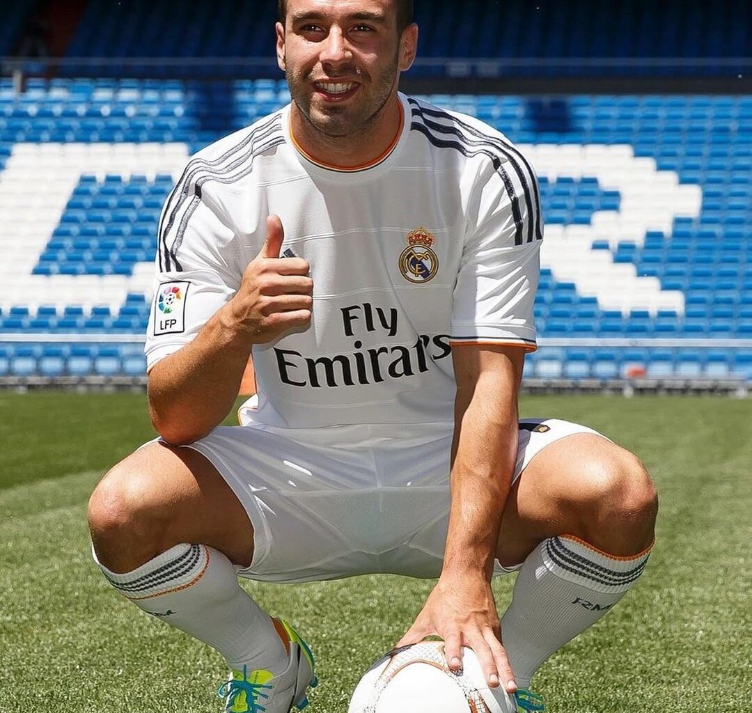 11 years ago today, the greatest RB in history was presented as a Real Madrid player
