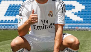 11 years ago today, the greatest RB in history was presented as a Real Madrid player