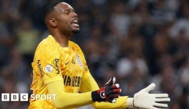 Nottingham Forest sign 6ft 8in Brazilian goalkeeper