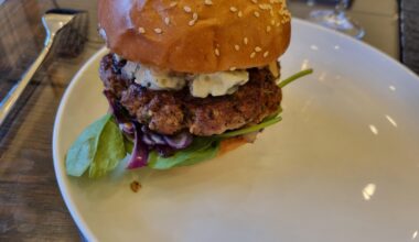 Burger au canard et au roquefort (recette)