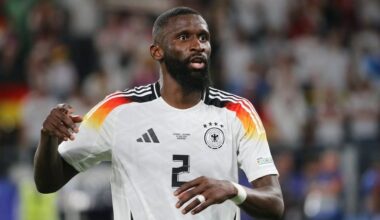 Spanien-Star Pedri stichelt vor Viertelfinale gegen Antonio Rüdiger: "Er ist ein schlagkräftiger Innenverteidiger und sehr gut, aber man muss keine Angst vor ihm haben. Das mit seinem Kneifen erscheint mir ein Mangel an Respekt, weil es weh tut und nervt."