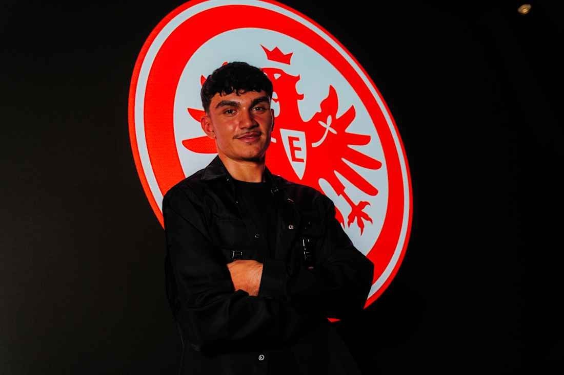 Offiziell: Can Uzun wird ein Adlerträger