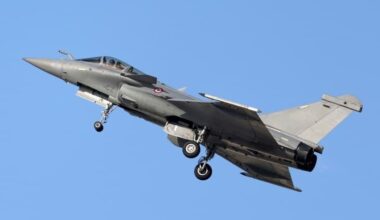 "Comme une explosion": en Dordogne, le passage d'un Rafale surprend les habitants