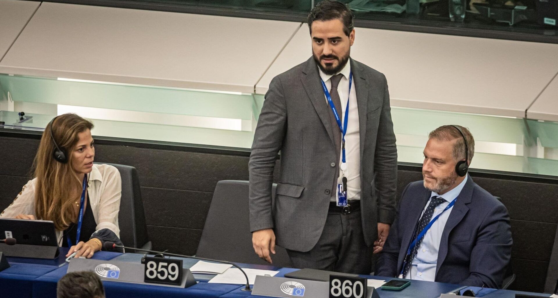 Alvise no reporta ingresos en su declaración de intereses económicos en el Parlamento Europeo
