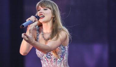 Das ganze Schalke - Team (+ Spielerfrauen) wird am Freitag das Konzert von Taylor Swift auf Schalke besuchen.  Geraerts dazu:  „Das ist eine richtig schöne Teambuilding-Maßnahme.   Es ist wichtig, dass wir alle zusammen was unternehmen und uns auch außerhalb des Platzes noch besser kennenlernen.“