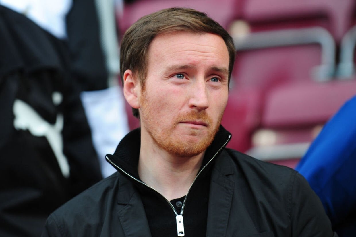 Ian Cathro é a aposta do Estoril Praia para treinador