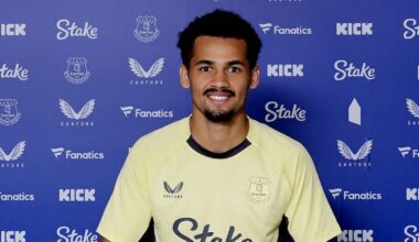 Everton have signed former Sheffield United forward Iliman Ndiaye from Marseille for an undisclosed fee