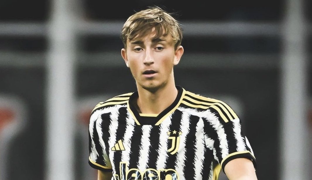 [Pedullà] Huijsen has currently put the Bundesliga interest on hold because of the interest of PSG. He has not travelled to Germany with the italian club. He also has interest from Premier League with Bournemouth but it seems they’re not the only club