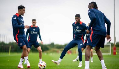 [OFFICIAL] Jaden Sancho returns to United training.