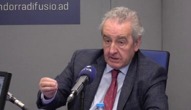 Jaume Bartumeu qualifica Landry Riba d'ignorant, prepotent i d'haver viscut sempre 'de la nòmina de l'Estat'