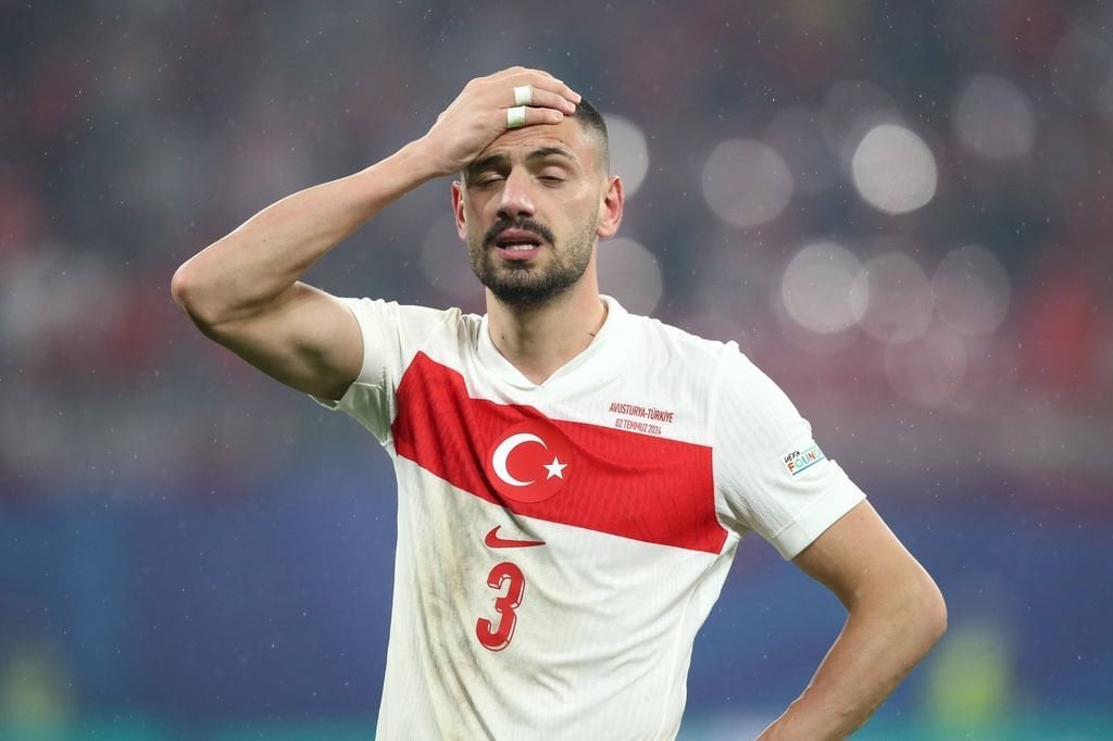 Merih Demiral nach Wolfsgruß-Eklat von UEFA gesperrt