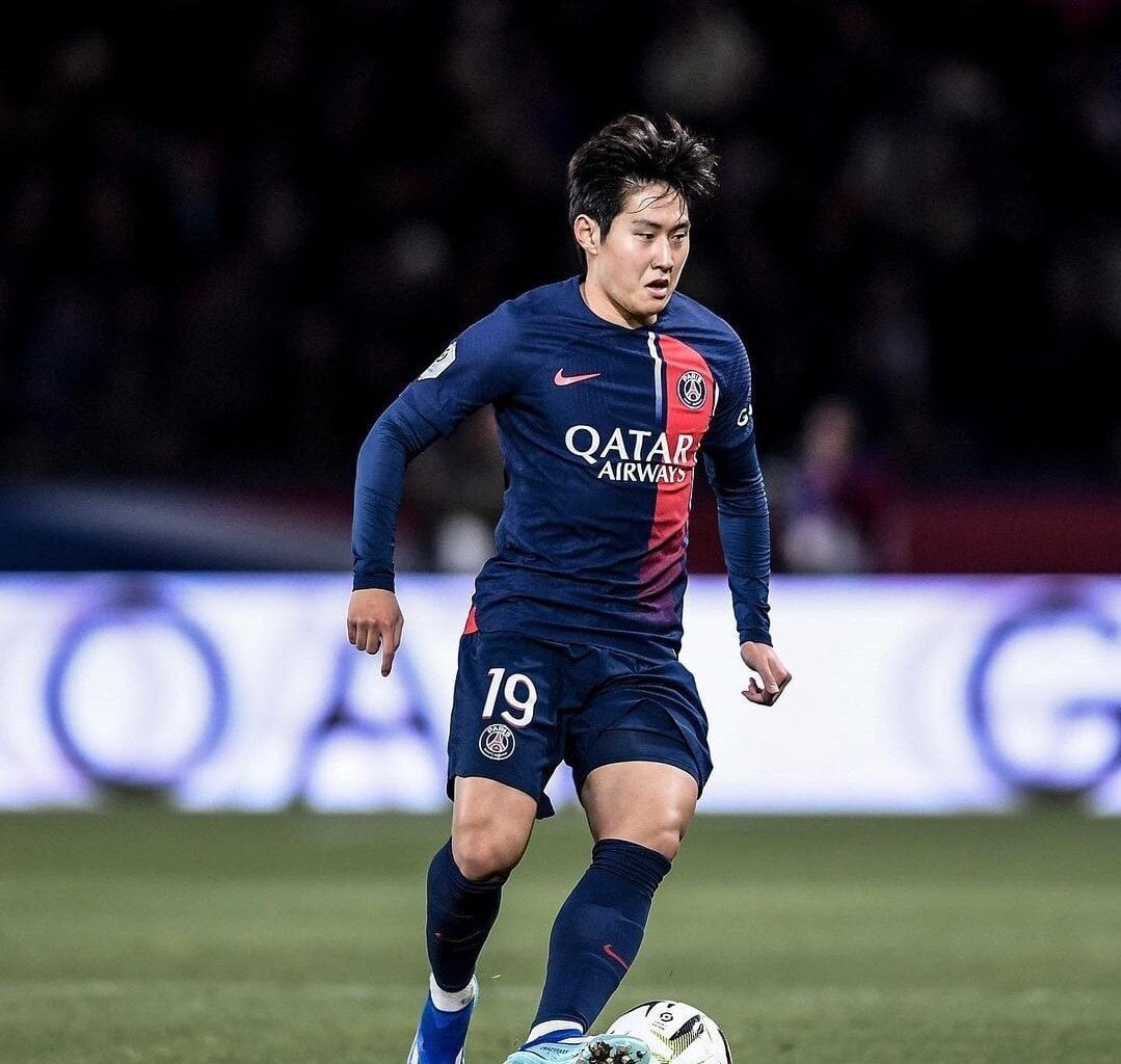 [Josué Cassé] PSG has rejected a 70m offer from a Premier League club for Lee Kang-In. The 23 year old feels good in Paris and does not want to leave
