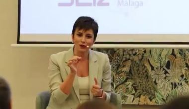 Isabel Rodríguez García (Ministra de Vivienda): "Si los malagueños y malagueñas no tienen un lugar en el que vivir, ¿quién va a atender a los turistas? ¿Dónde se alojan los camareros que nos sirven un vino y un espeto?"