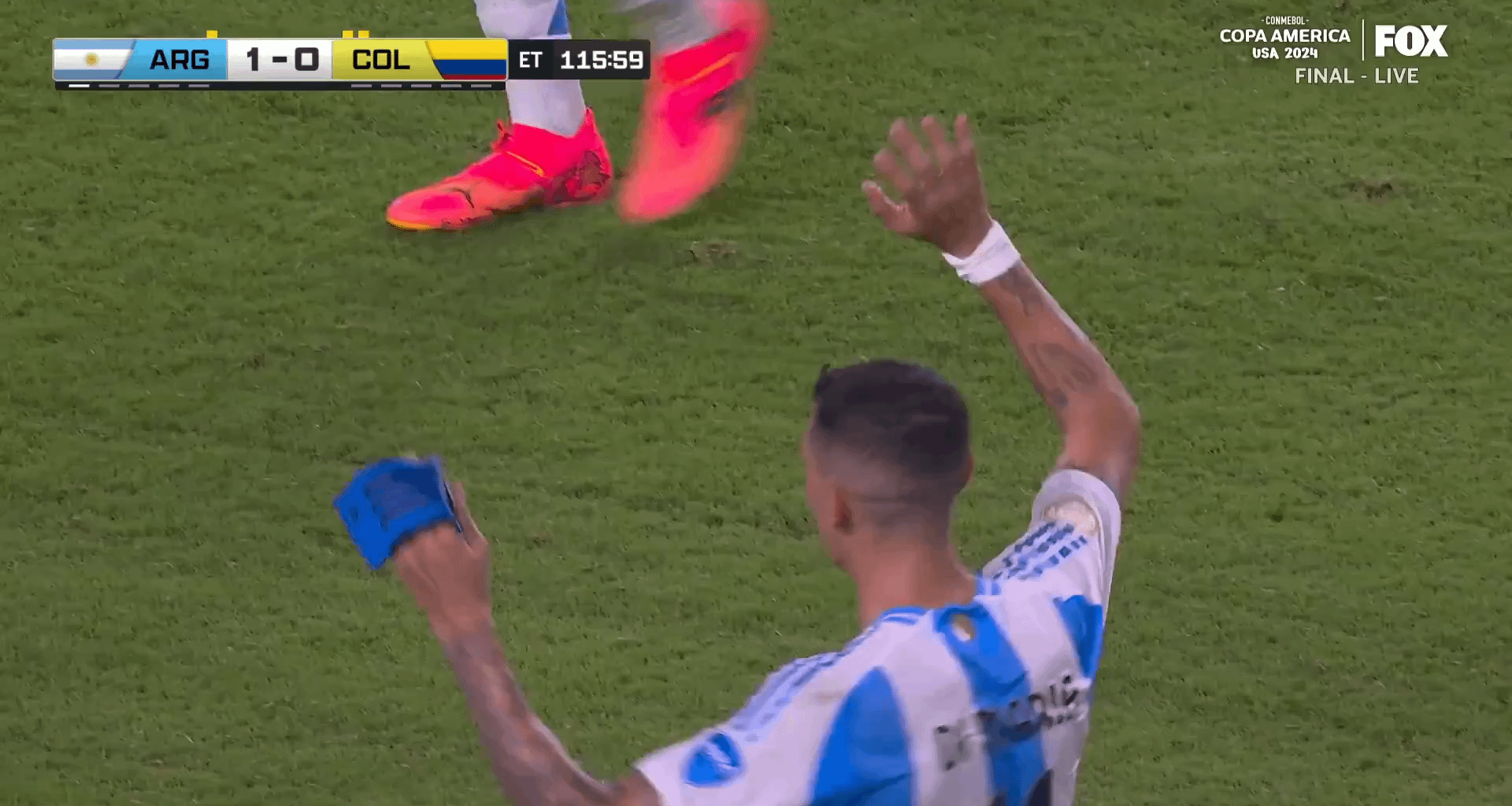 An emotional Ángel Di María comes off the pitch for the last time for Argentina