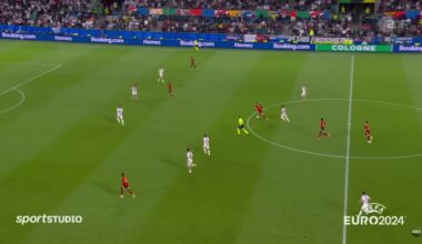 Pedri's no-look pass to Nico just before the first goal.