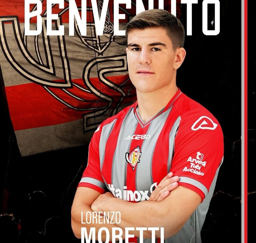 Serie C team Triestina sold centre-back Lorenzo Moretti to Cremonese two days ago. Today they replaced him with his twin, Andrea Moretti.