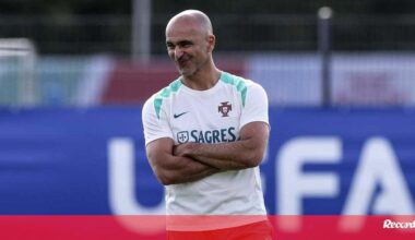 O onze de Portugal para o jogo com a Eslovénia