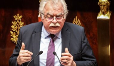 André Chassaigne (membre du PCF, député du Puy-de-Dôme depuis 2002, président de groupe depuis 2012, ancien conseiller régional d'Auvergne) candidat du Nouveau Front Populaire pour la présidence de l'Assemblée Nationale