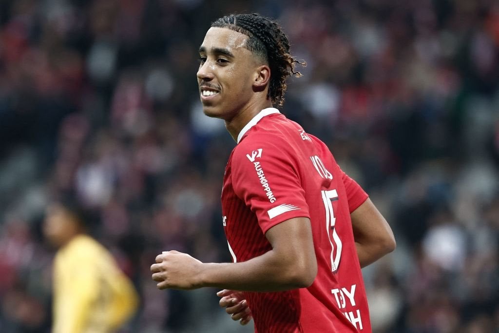 Leny Yoro keeps giving priority to Real Madrid, now Waiting on clubs to agree on deal.