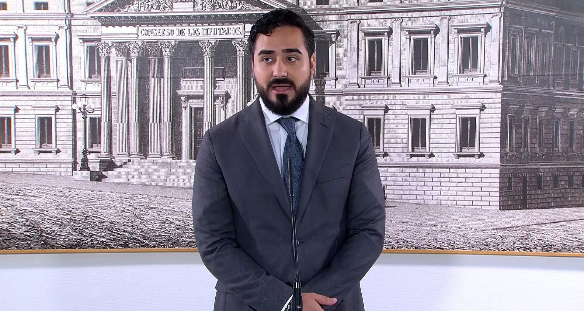 Alvise Pérez convoca a Feijóo y Abascal a una "Junta de Unidad Nacional" para iniciar "deportaciones masivas urgentes"