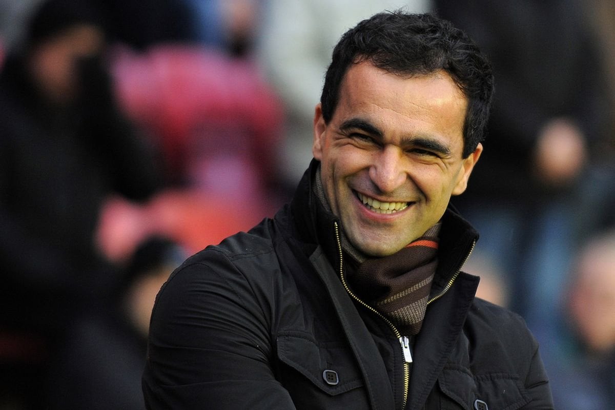 O que acham deste treinador para treinar a seleção? Acabou de ganhar a Taça de Inglaterra com uma equipa do Championship