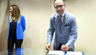 Un pacte de salut extens sense la presència de l'oposició