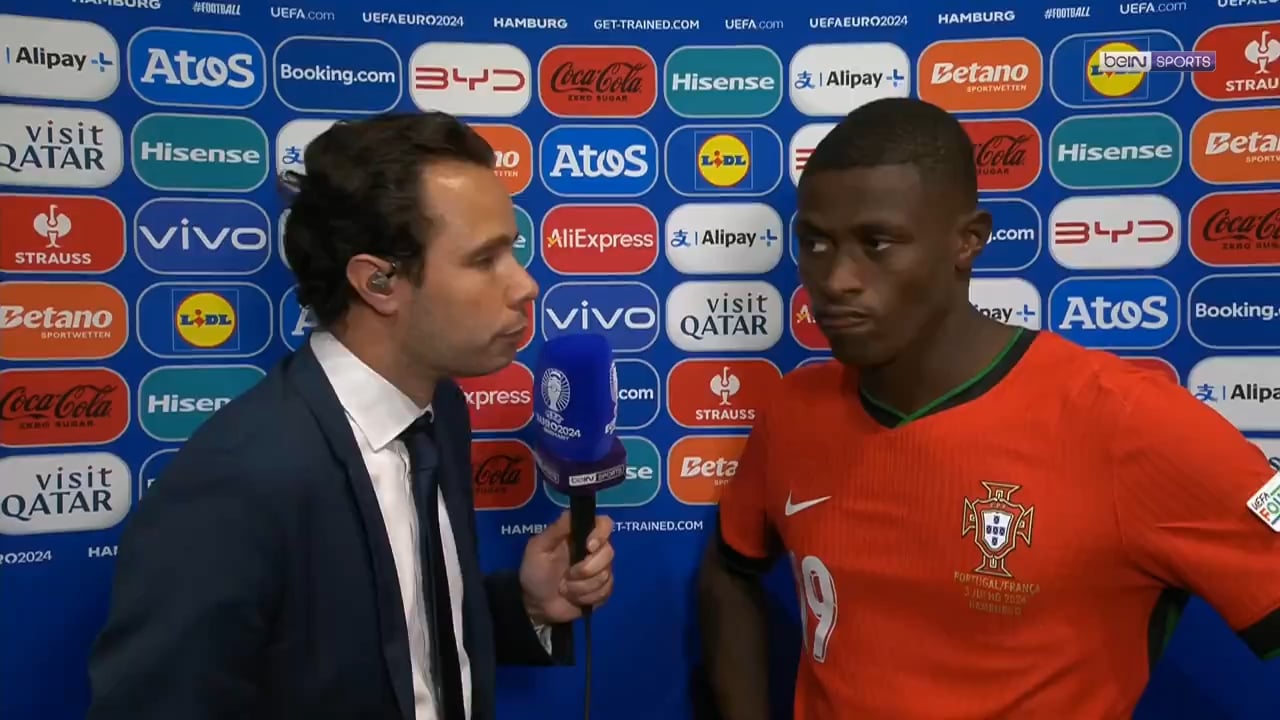 Hein? Il est français?