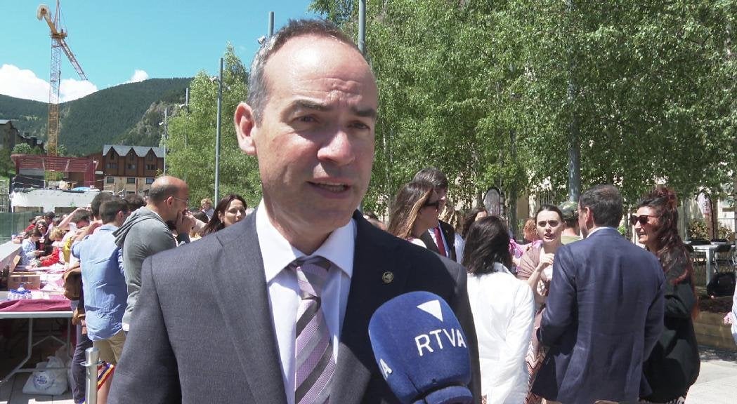 Jordi Alcobé posa sobre la taula si cal o no reglamentar certes activitats en referència a l'accident en parapent