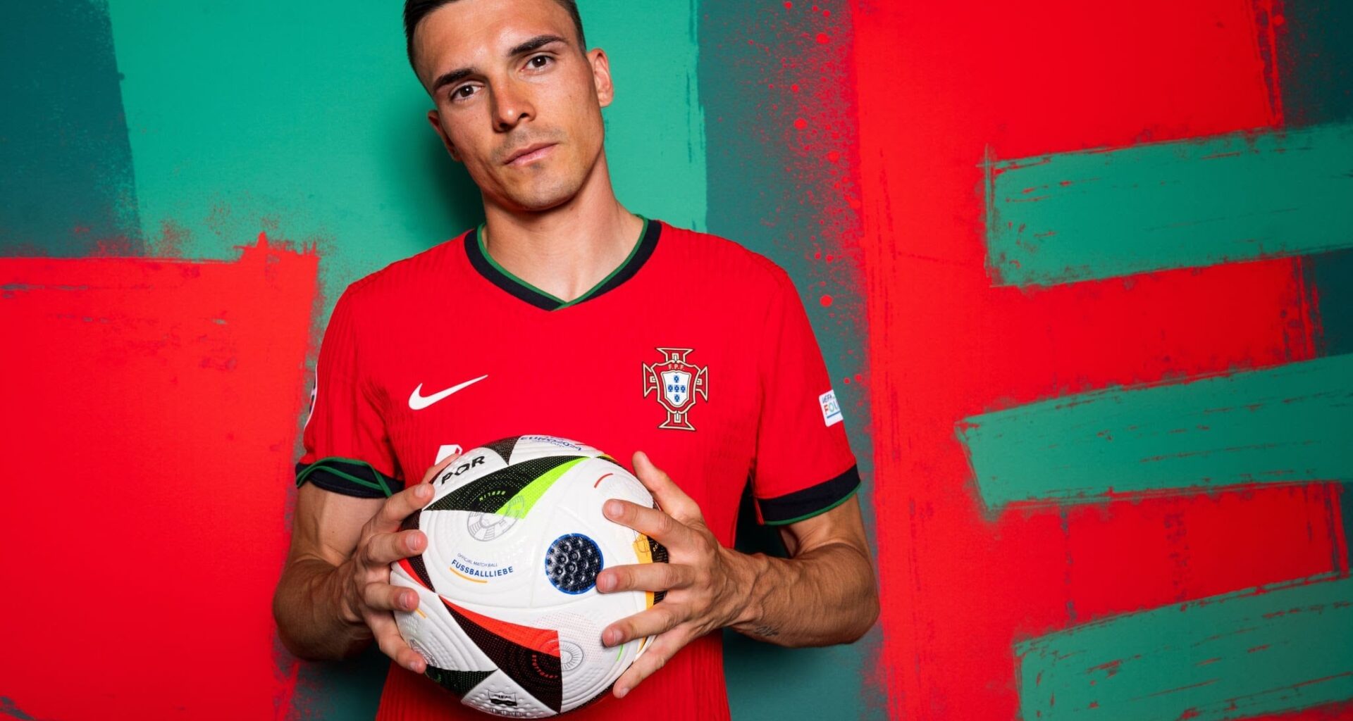 João Palhinha will join FC Bayern. Deal is almost done. Only small details left to be clarified between Bayern and Fulham [@Plettigoal]