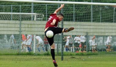 Joey is typisch zo’n voetballer voor wie je als supporter lekker thuisblijft