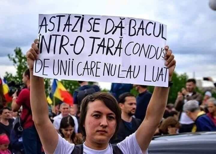 Bafta Marcele! Tie si celor care dau BAC-ul la 45 de ani!
