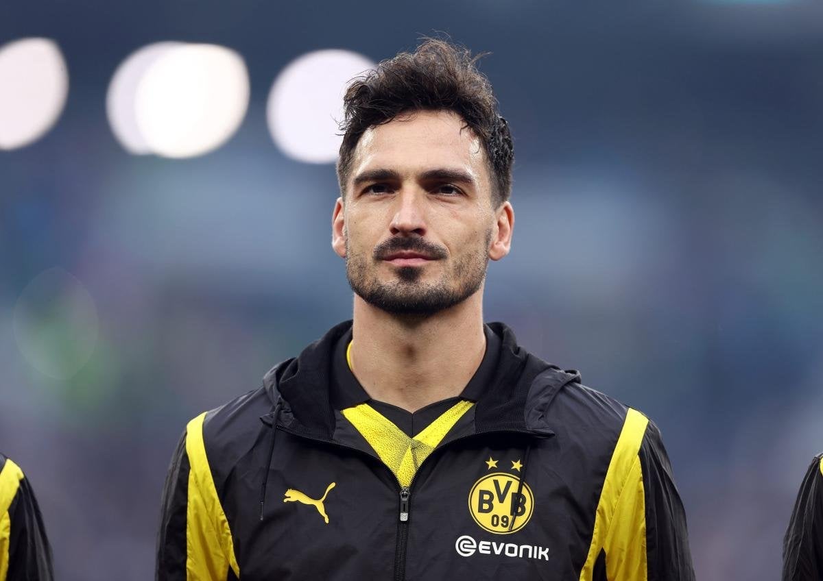 Real Madrid enter the race to sign Mats Hummels