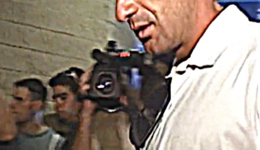OTD 24 years ago, Florentino Pérez pulled one of the craziest transfer in football history. Barcelona captain, Luis Figo.