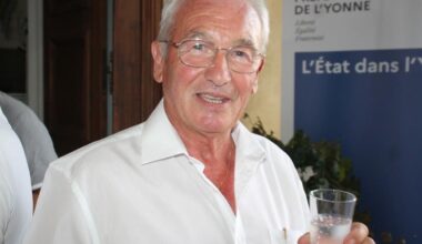 Daniel Grenon (RN), député fantôme de la 1ère circonscription de l'Yonne estime que "Les maghrébins n'ont pas leur place dans les hauts-lieux" et que l'IVG "n'a rien à foutre dans les droits constitutionnels"