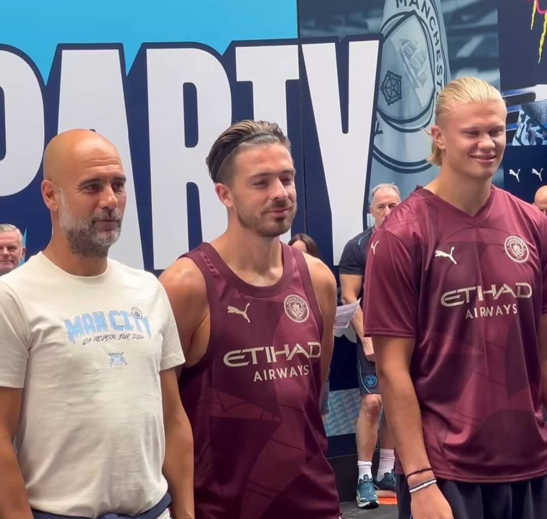 CONFIRMED: Mad lad Jack wearing a vest as his kit this season