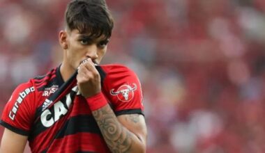 [Casagrande] Flamengo is negotiating the loan signing of Lucas Paquetá from West Ham. Discussions are ongoing and have the approval of the national team midfielder and his agents. There is a strong expectation that Flamengo will succeed in bringing the player.