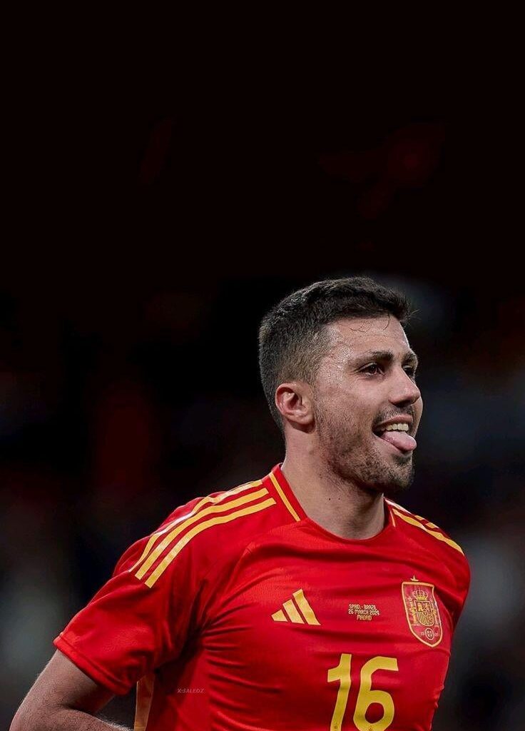 Genuine question though. If Spain win the Euros , what's stopping Rodri from winning the balon dor?