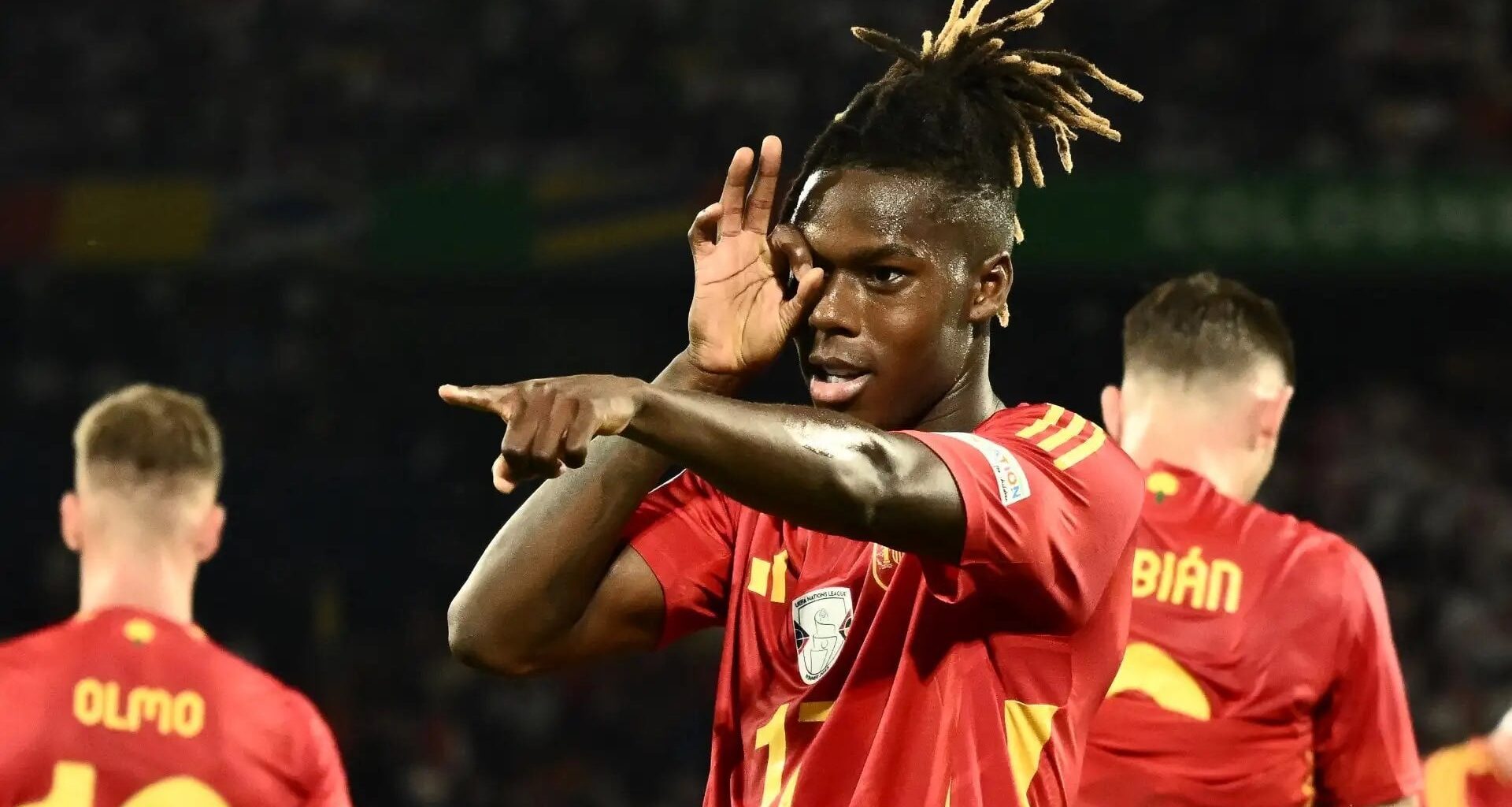 [Fabrice Hawkins] PSG is trying to reach an agreement on personal terms with Nico Williams - he’s one of the players on PSG’s short-list for a left-winger alongside Jadon Sancho. Barça are currently the front-runners.