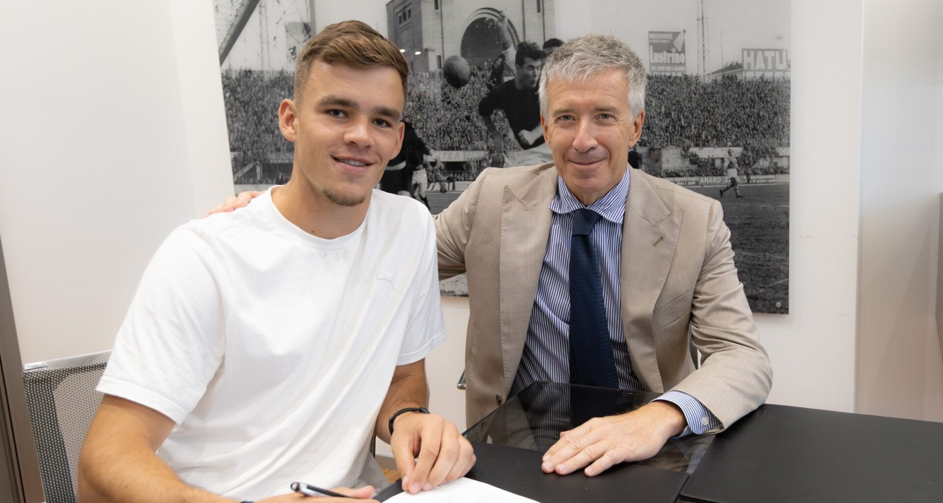 [Bologna] sign Thijs Dallinga from Toulouse FC