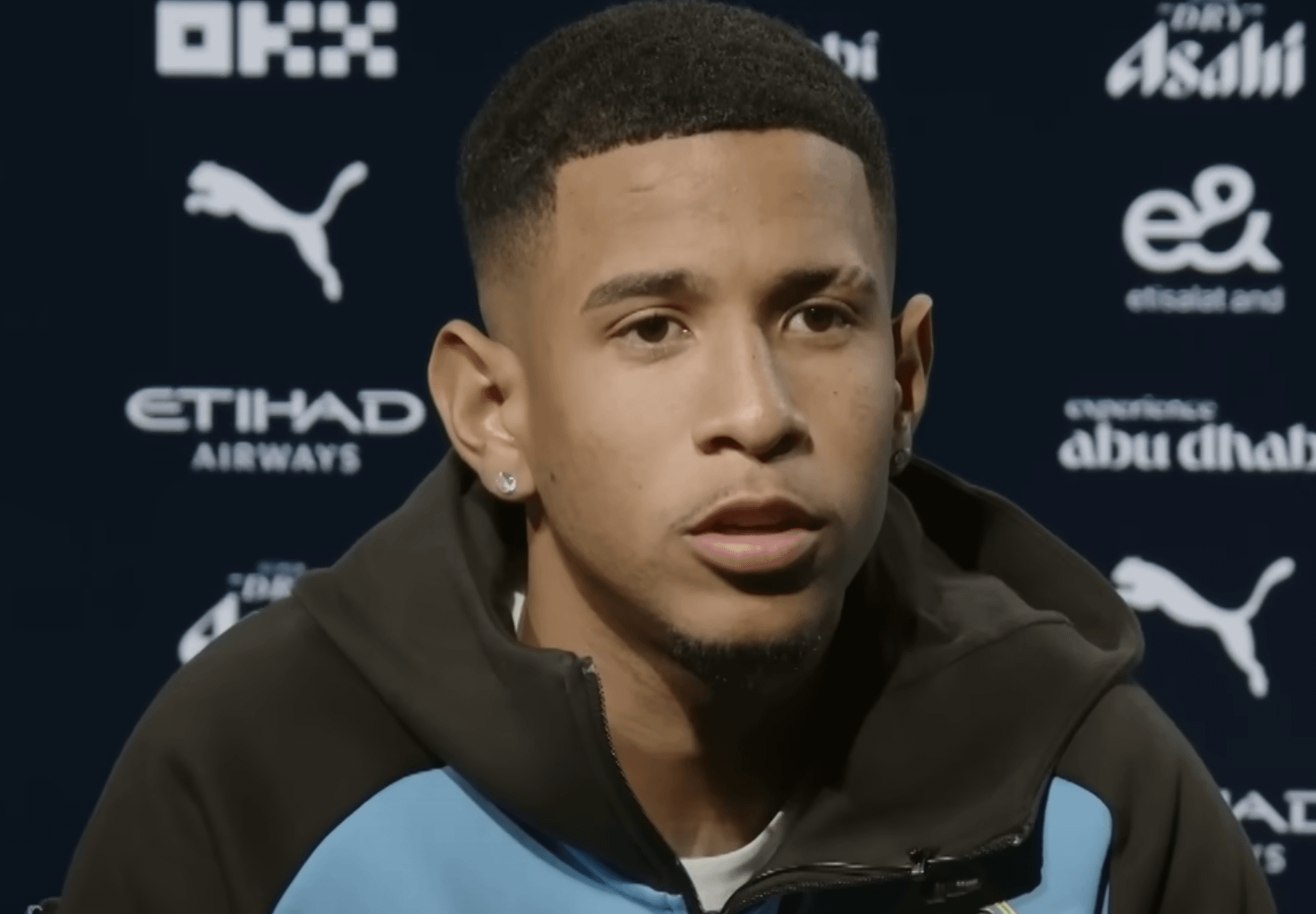 Is it just me or does Savinho have exactly the same haircut as a young Foden? Right down to the eyebrow slits lol