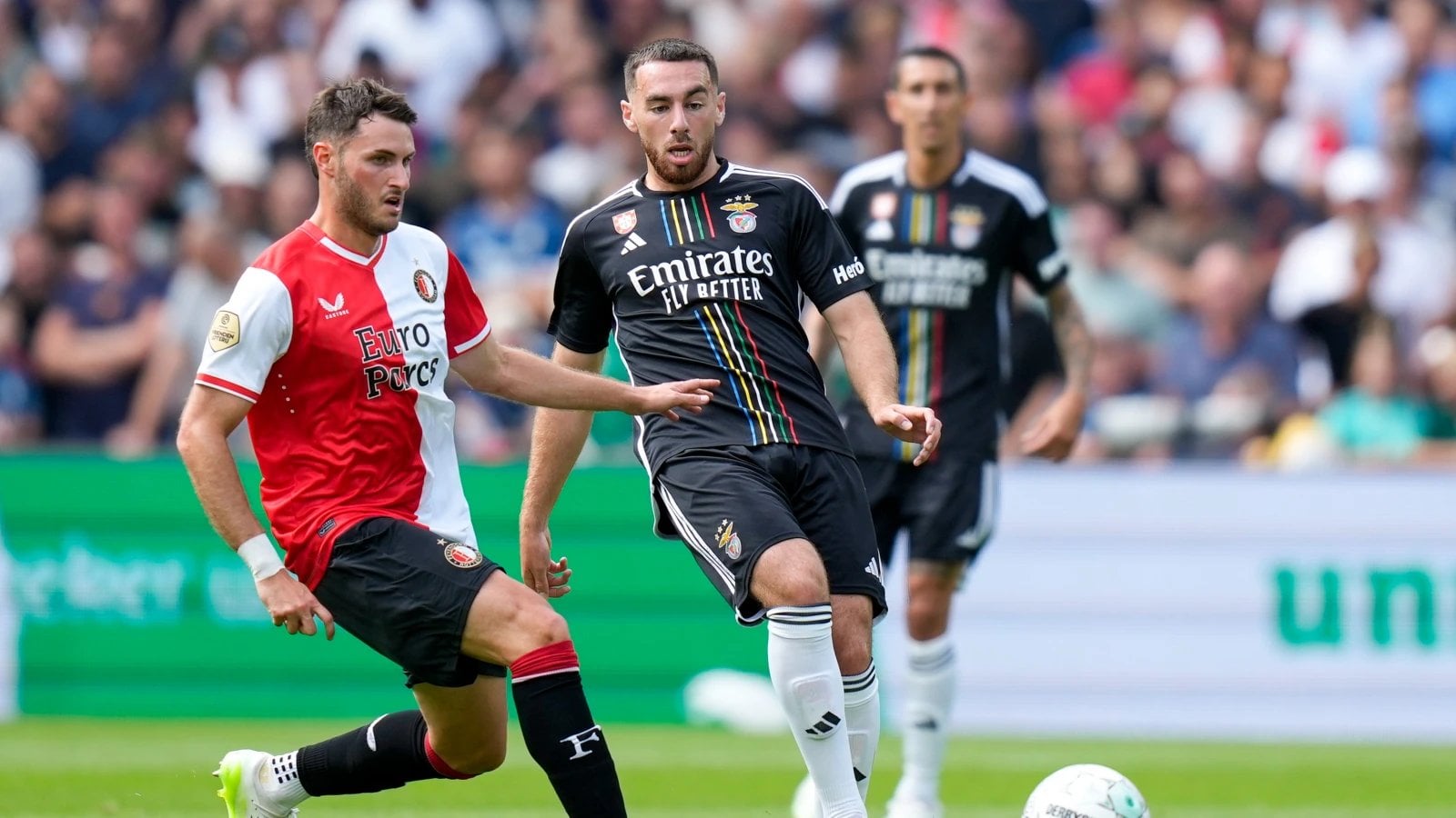 Feyenoord staat na 20 minuten al 4-0 achter tegen benfica