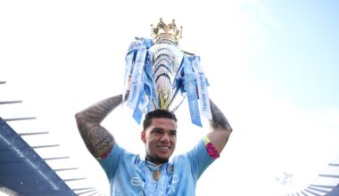 Fabrizio Romano (@FabrizioRomano) on X: Al Nassr initial proposal to Man City for Ederson, worth €30m package.  There’s big gap in valuation as Man City won’t accept this fee, they want more than €50m to let Ederson leave.  Brazilian GK has already agreed to move to Saudi Pro League