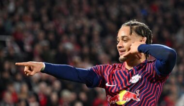 [Fabrice Hawkins] Bayern have reached an agreement with Xavi Simons over the salary (fixed €6m gross per year that can go up to €12m). Bayern and PSG are in negotiations, but RB Leipzig are still there