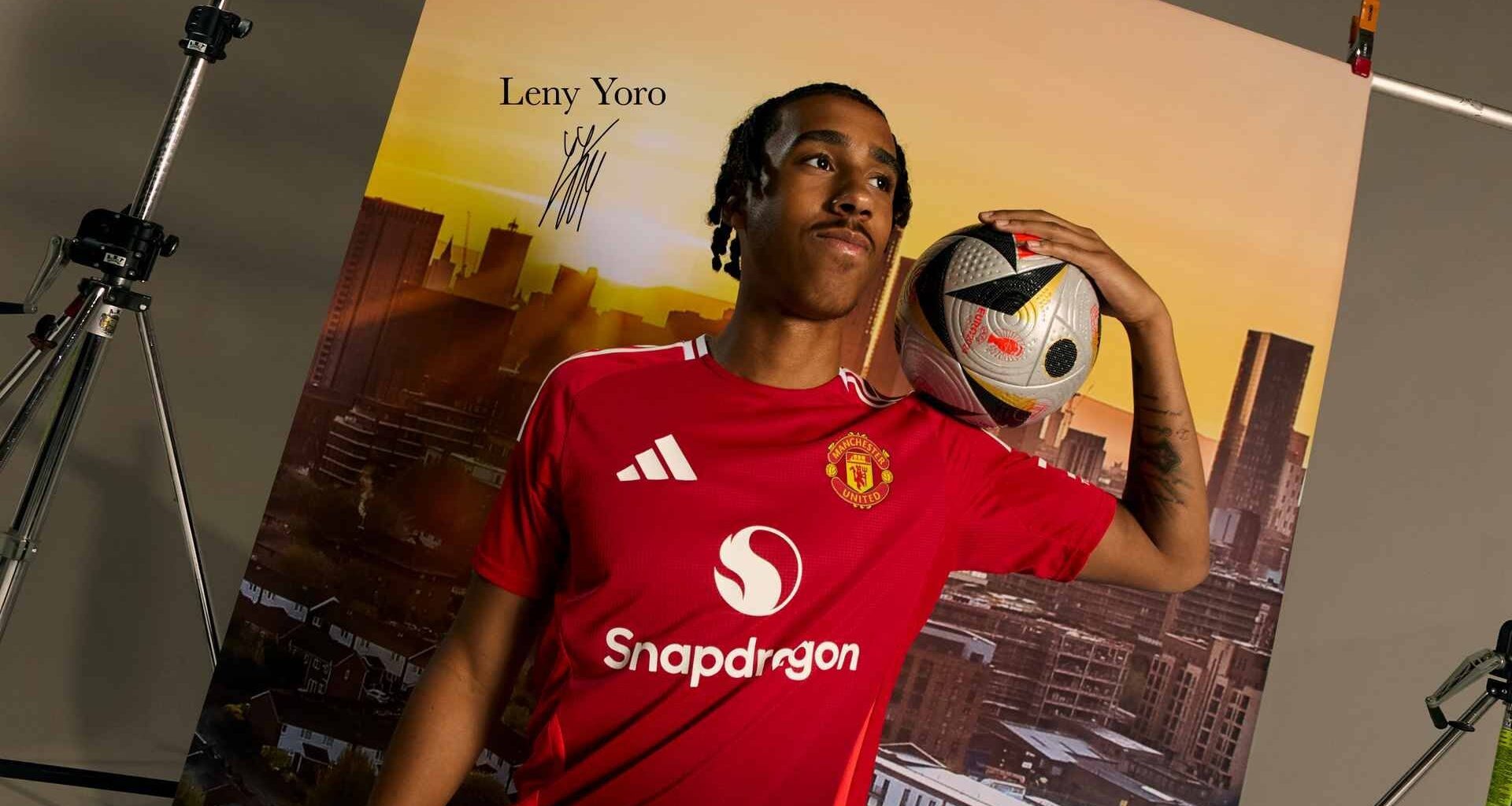 Yoro Signs for Manchester United from Lille