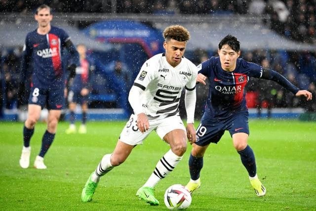 [L’Équipe] PSG are preparing a second offer for Désiré Doué but it will be less than Bayern's, both in terms of transfer and salary. Paris value the player at 50M€ and do not want to overpay.