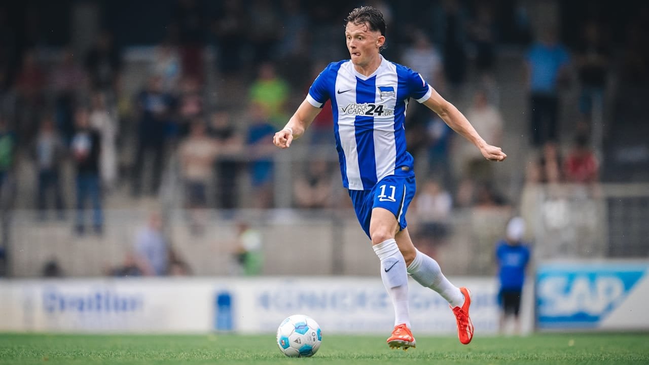 Fabian Reese bleibt ein Abgangskandidat bei der Hertha. Ein Transfer zu Borussia Dortmund ist weiterhin möglich